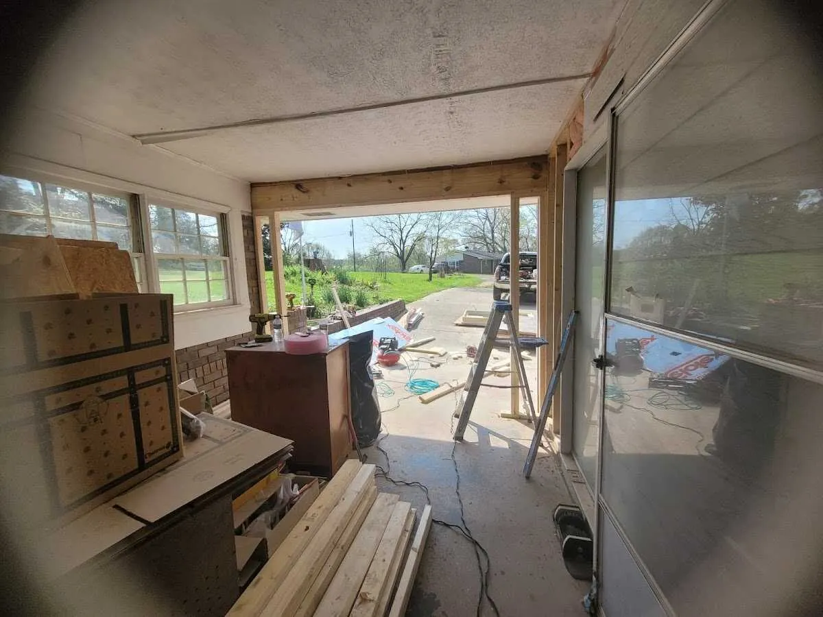 Air movers and dehumidifier for Drying & Dehumidification in Rockton